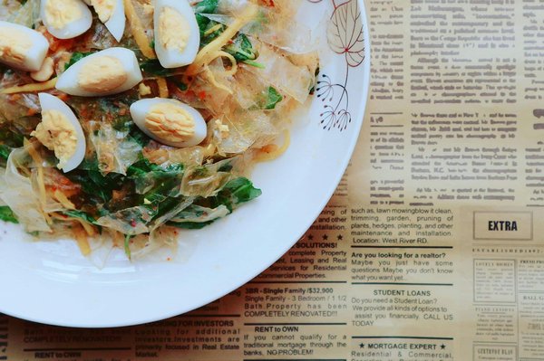What's the Key to a Perfectly Creamy Gourmet Burrata with Heirloom Tomatoes and Basil?